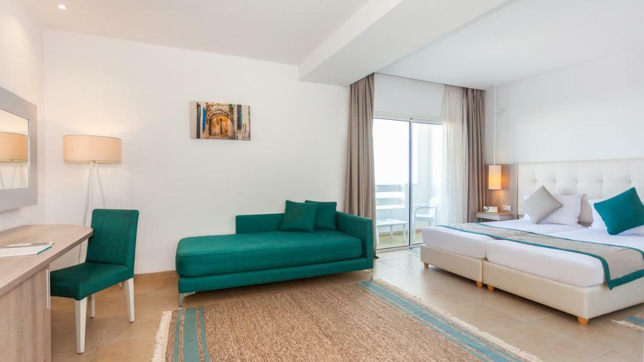 Standard Triple Room,912499375:JPEG
